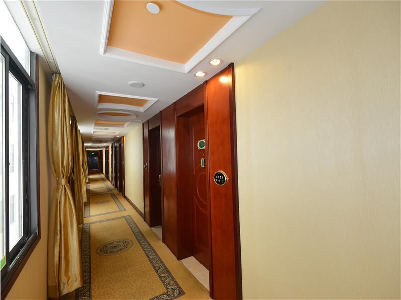 Vienna International Hotel Shanghai Pudong New District Caolu Esterno foto